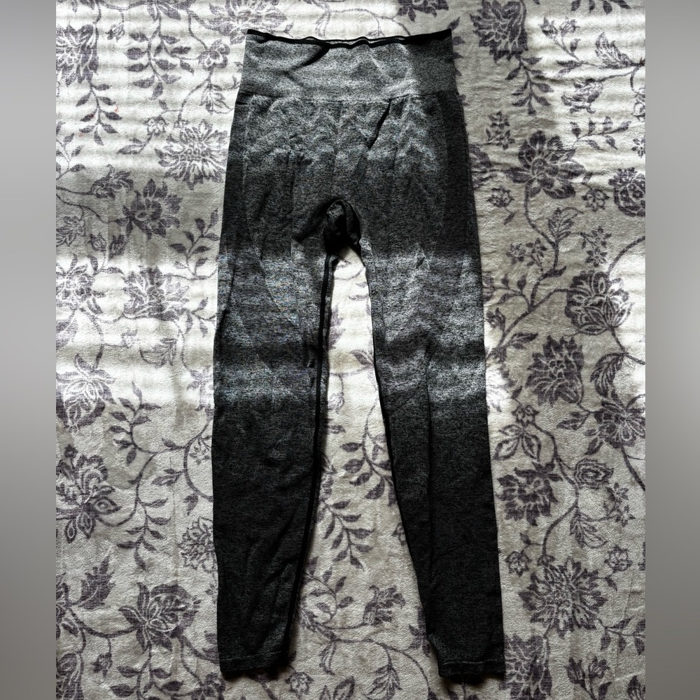 PINK Victoria's Secret Charcoal Leggings